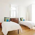 Apartment Bairrus - Graca Lisbon
