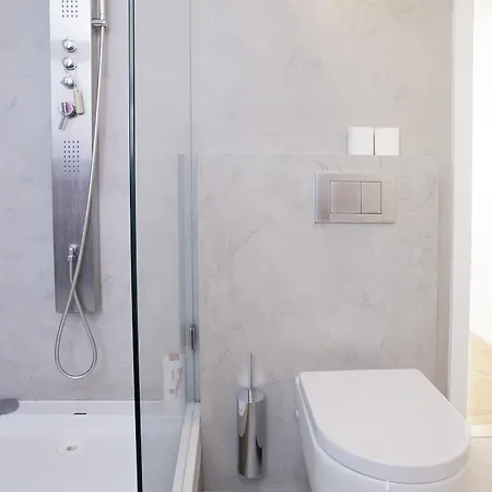 Apartman Bairrus - Graca *