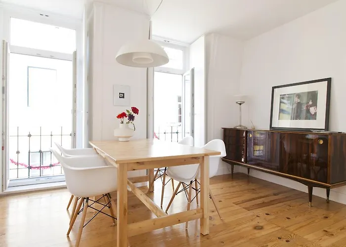 Bairrus - Graca Lisbona